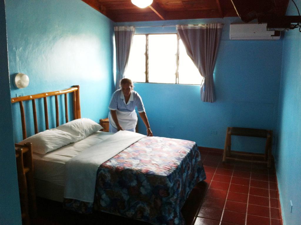 Hotel Caribe Barahona ภายนอก รูปภาพ