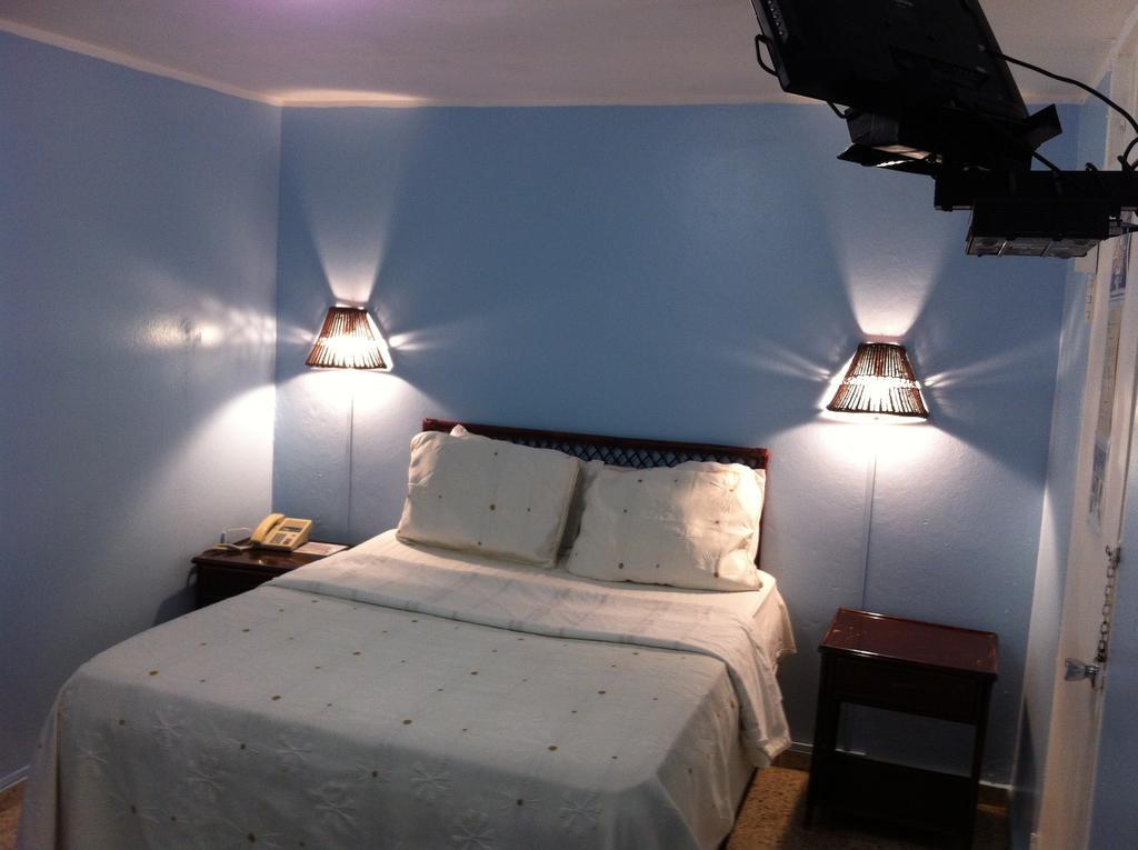 Hotel Caribe Barahona ภายนอก รูปภาพ