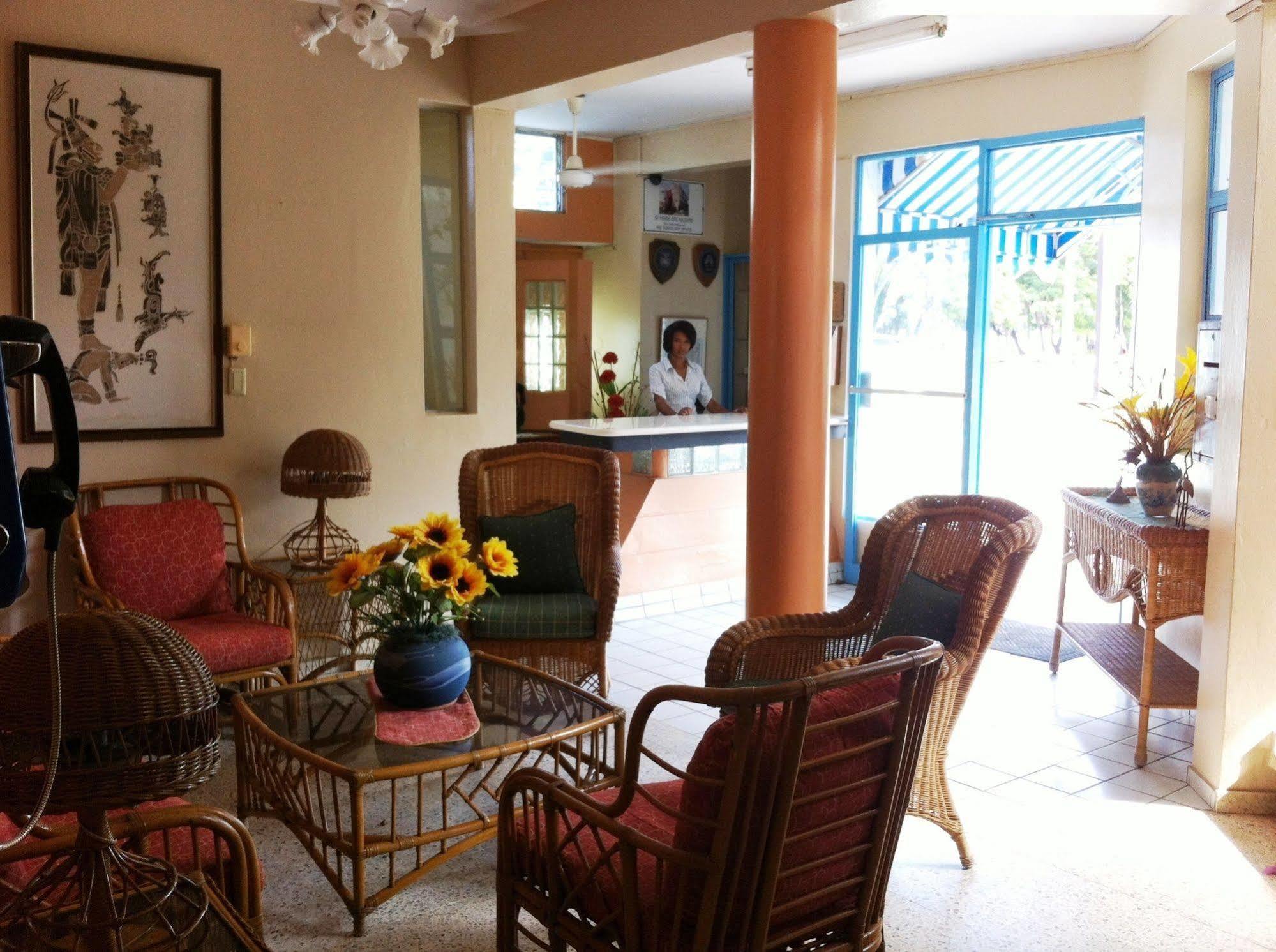Hotel Caribe Barahona ภายนอก รูปภาพ